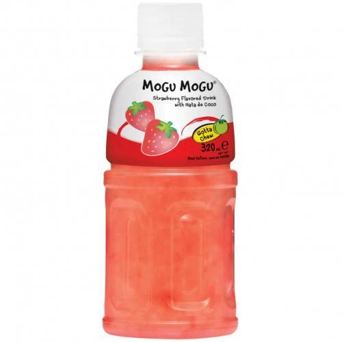 Mogu Mogu Strawberry Drink With Nata De Coco 320ml